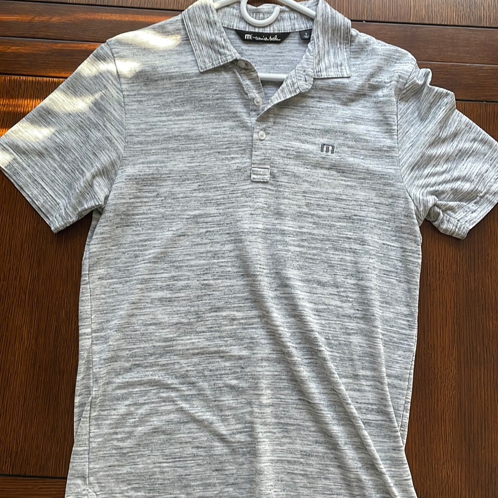 Travis Mathew golf polo. Size S